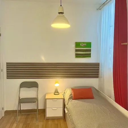 Vista Plaza Falla Cádiz